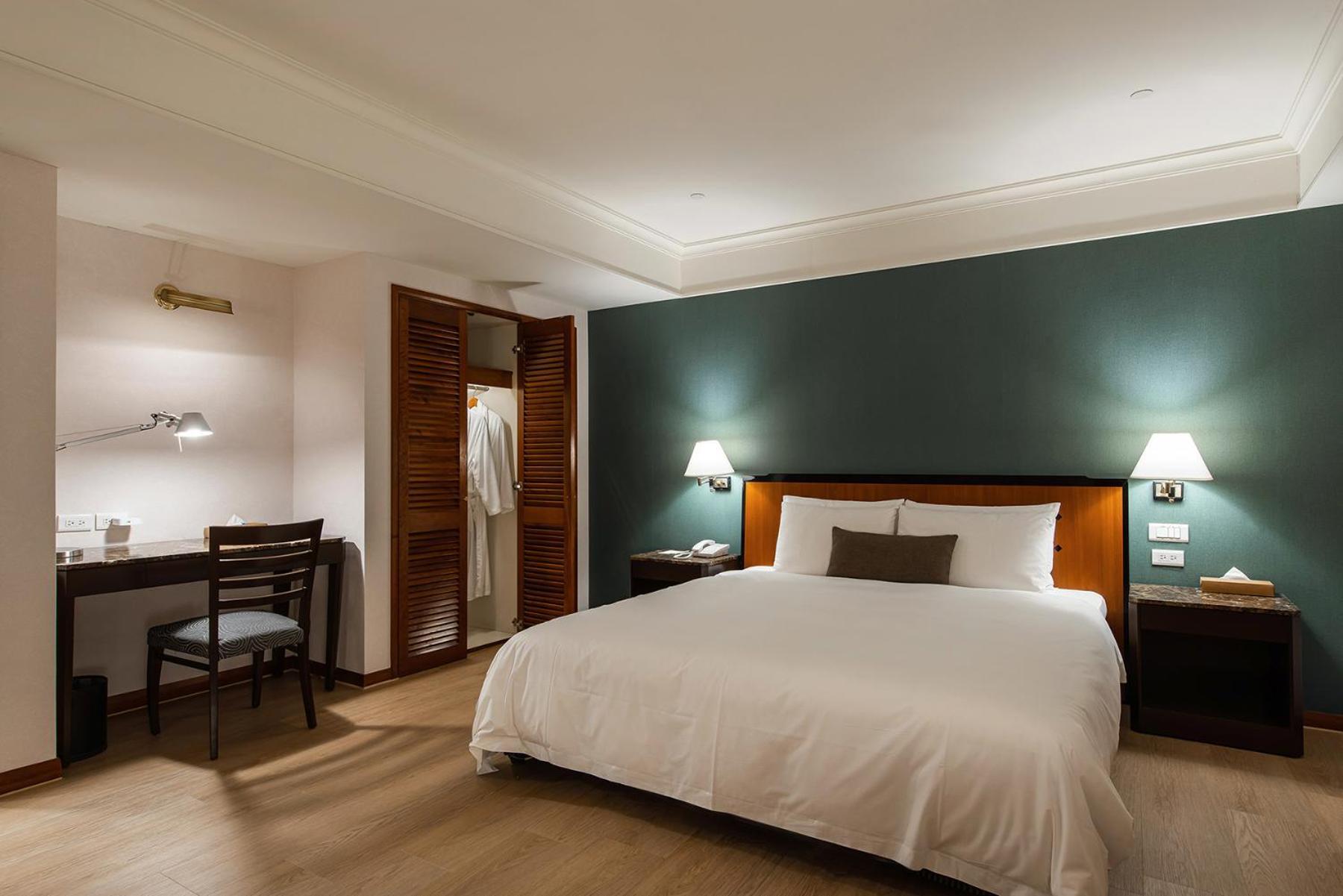 Hotel National Тайчжун Екстер'єр фото